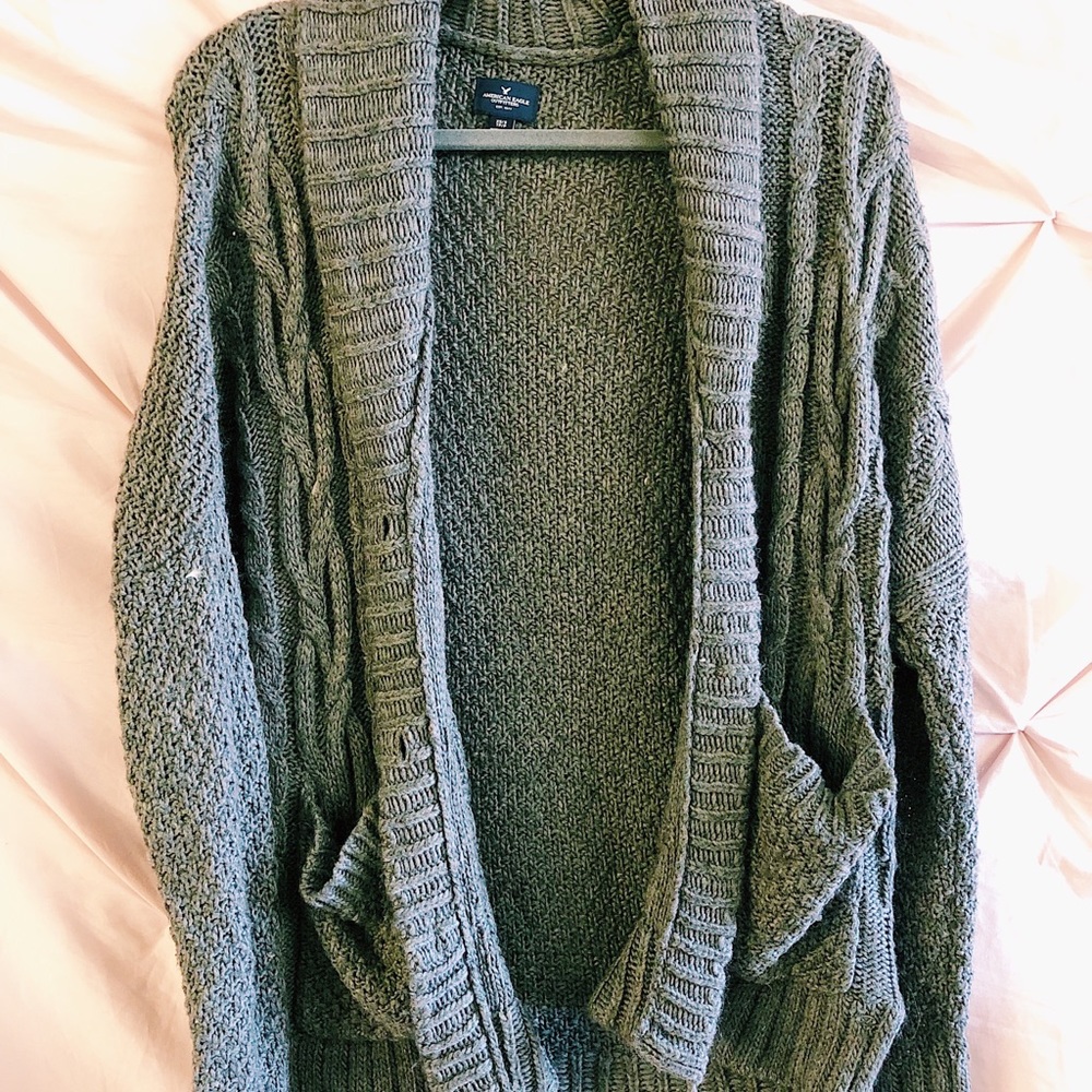 American Eagle Sweater